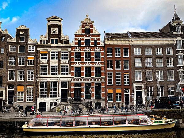 Entdecken Sie das historische Stadtzentrum von Amsterdam